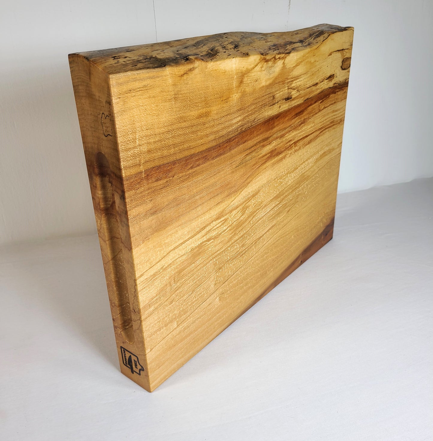 LIVE EDGE MAPLE CUTTING BOARD / FLAT TOP SERIES