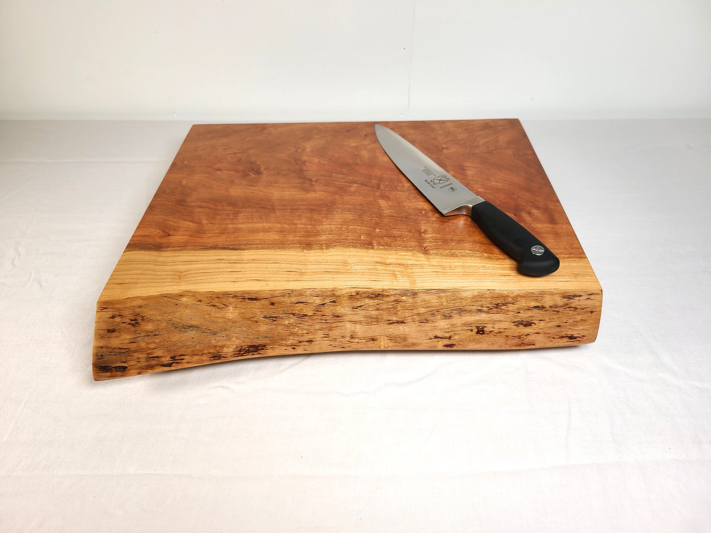 LIVE EDGE CHERRY CUTTING BOARD / CLASSIC SERIES