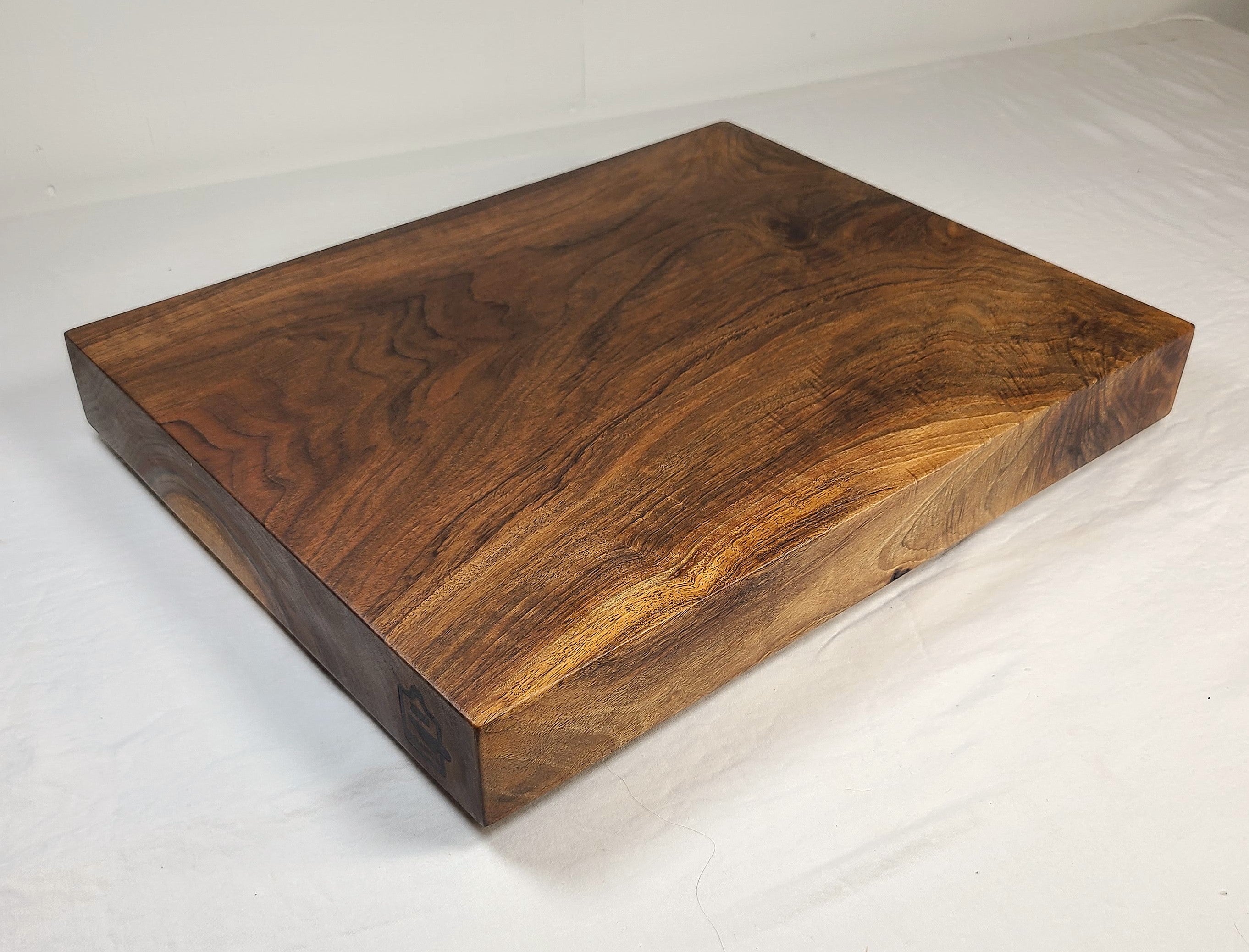 English Walnut Cutting Board - Classic Wood Series – Zim Boards