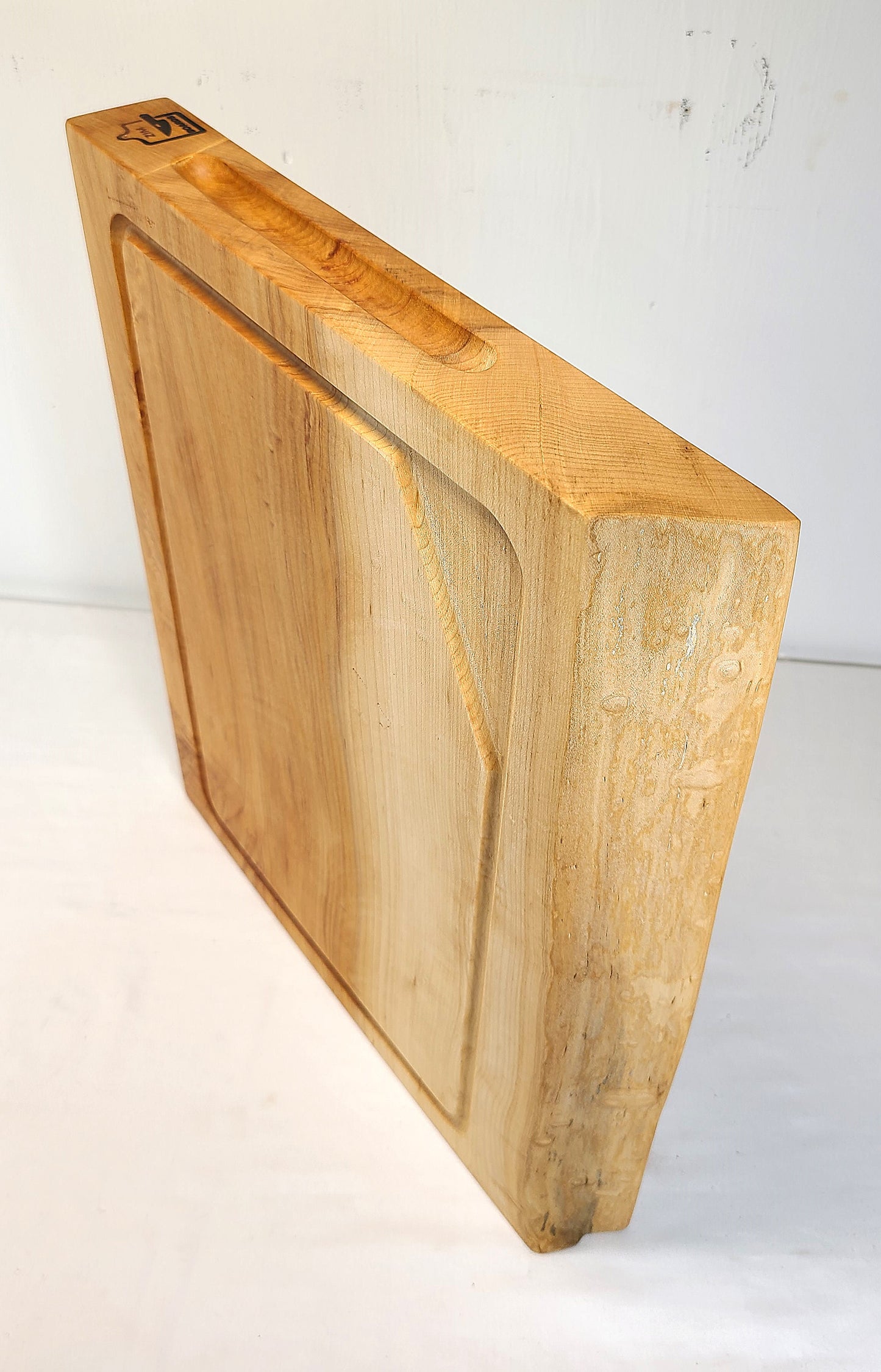 LIVE EDGE MAPLE CARVING BOARD / SLICER SERIES