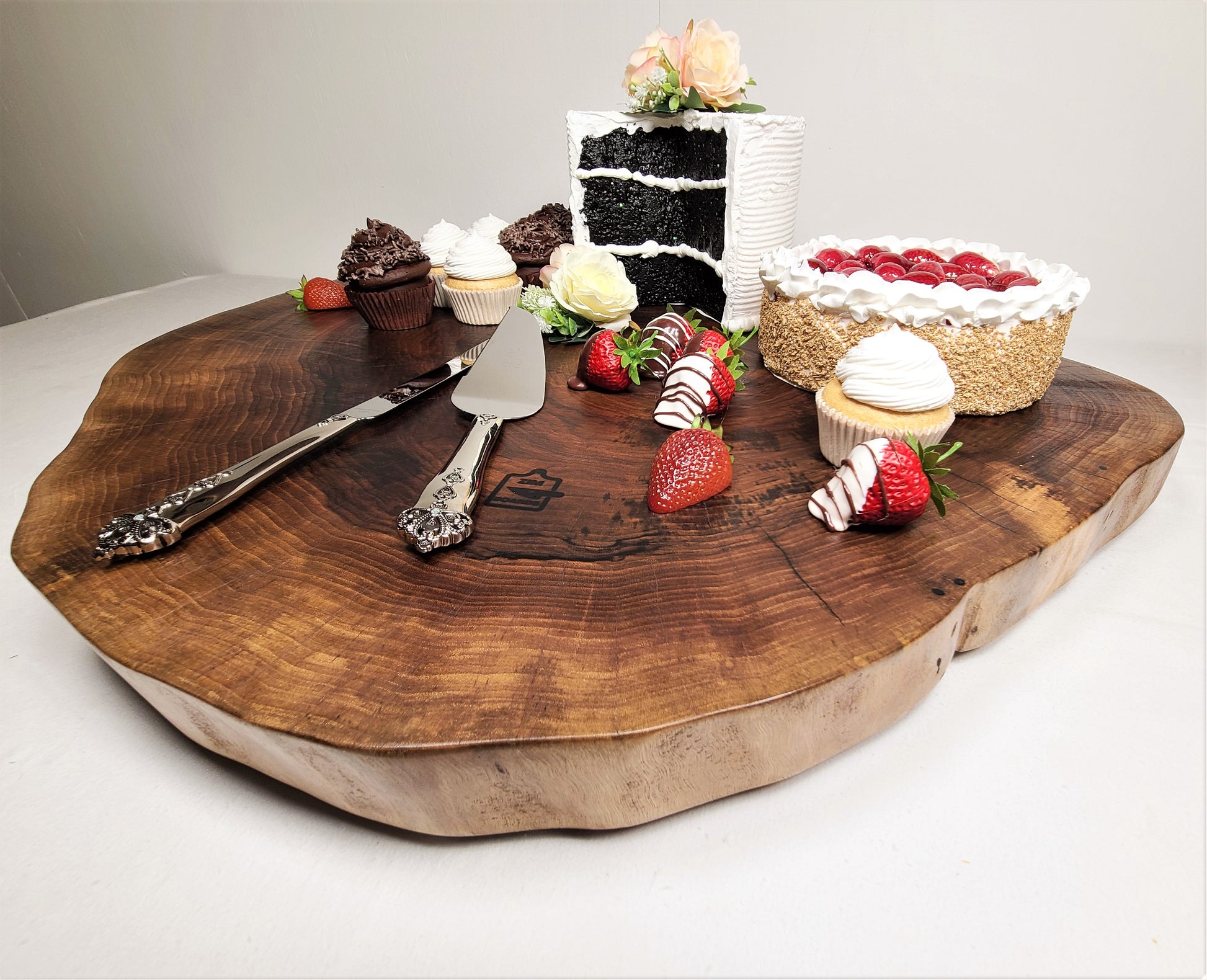 round charcuterie board made in Lancaster County Pennsylvania USA