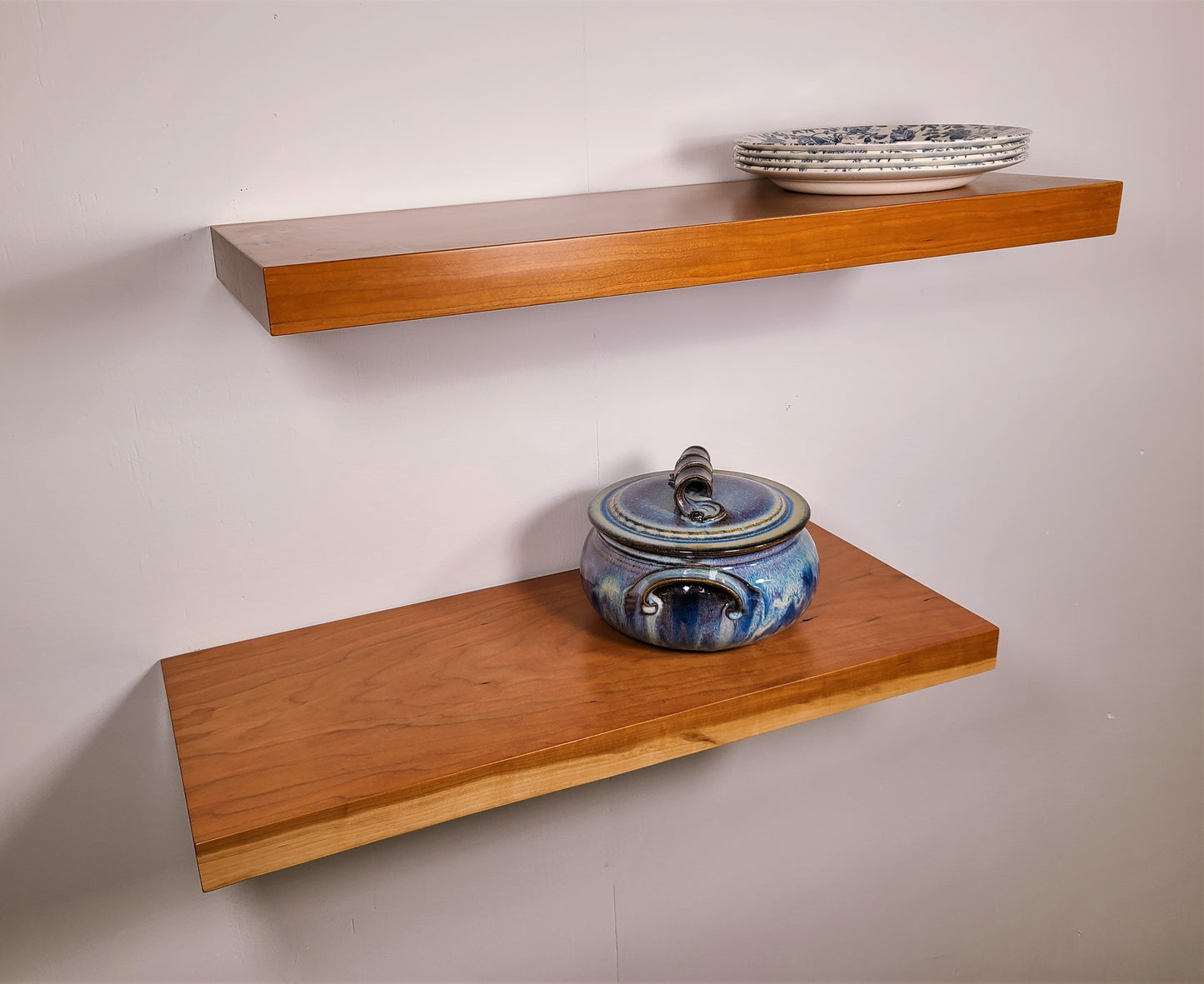 CHERRY FLOATING SHELVES