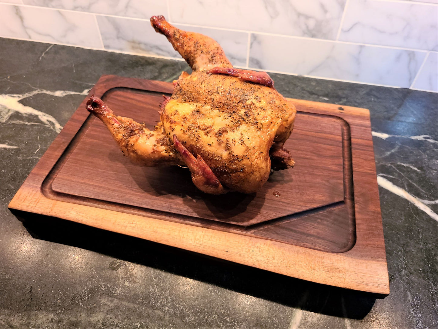 LIVE EDGE WALNUT CUTTING BOARD / SLICER SERIES