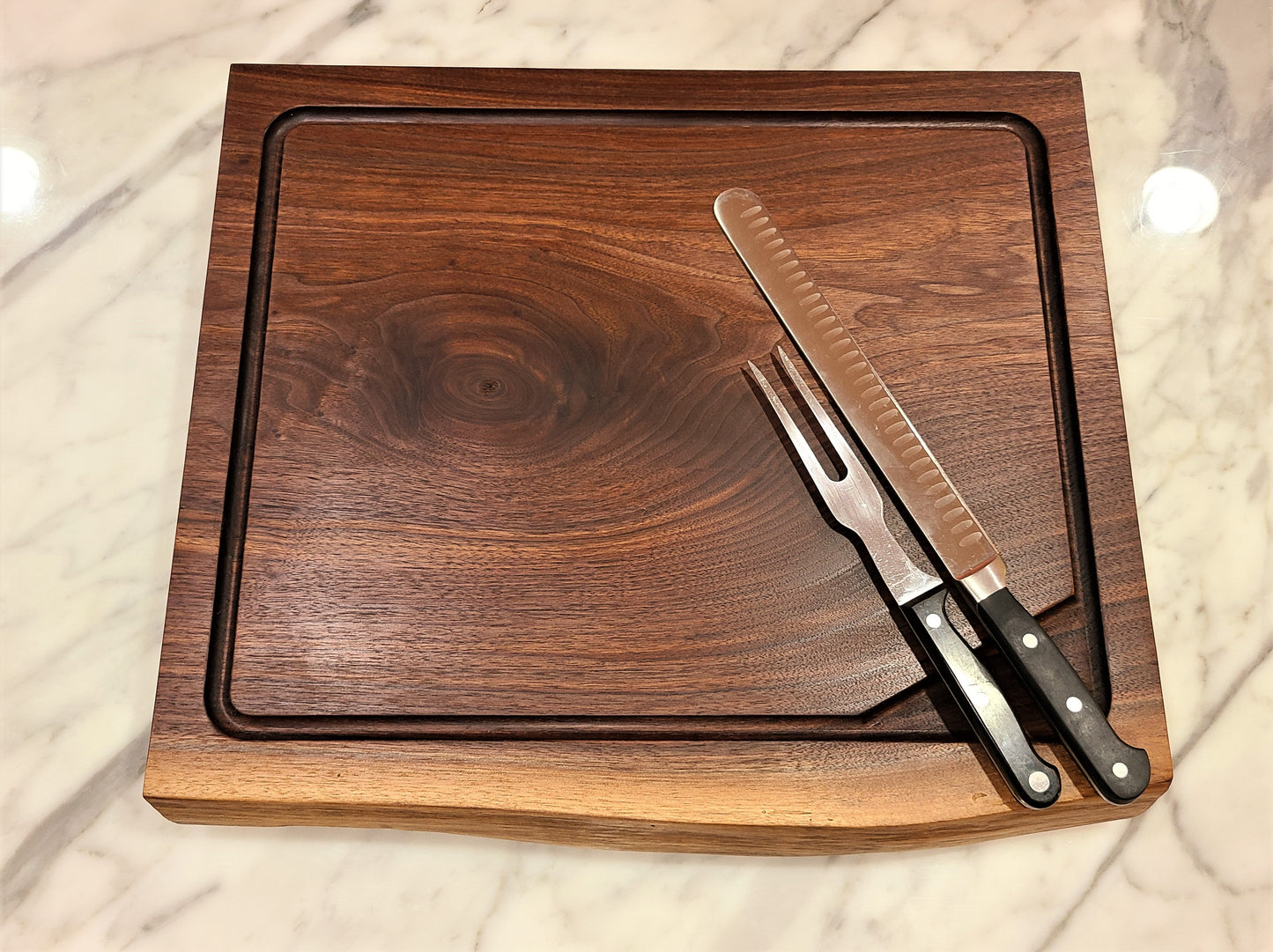 LIVE EDGE WALNUT CUTTING BOARD / SLICER SERIES